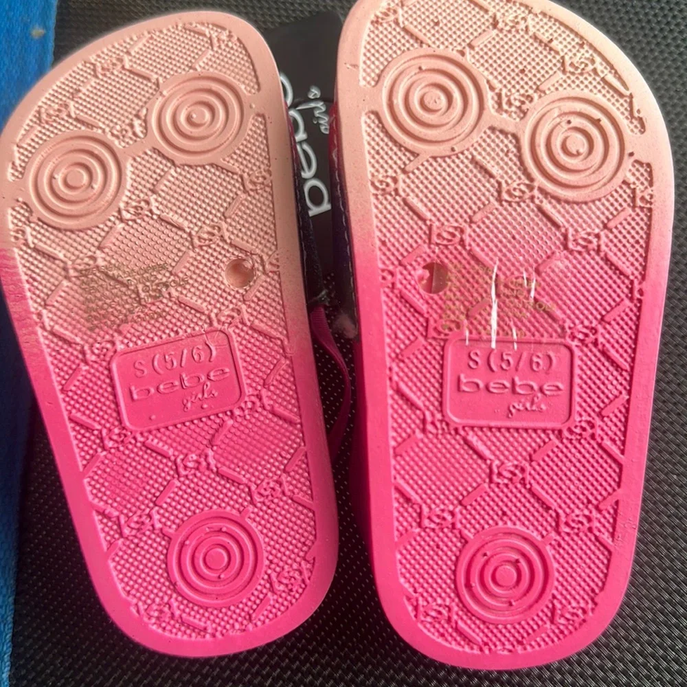 BEBE GIRLS TODDLER FUSCHIA GLITTER SLIDES: NWT: SZ SMALL (5/6)